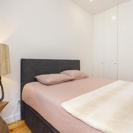 Whome Chic 1-Bed W/ Patio Perfect To Explore Lisbon Bagian luar foto